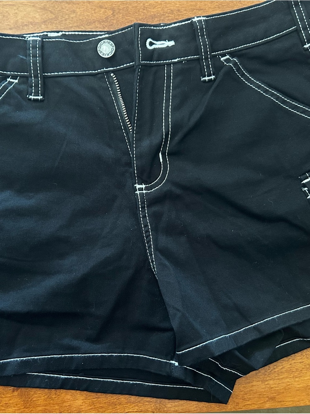 NWOT Dickies Black Women's Cargo Shorts with White Contrast Stitching